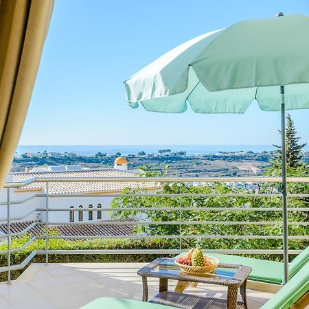 Bnb Homes Ocean View Apartment With Huge Sunny Terrace, 2 Swimming Pools & Tennis Court Albufeira Exteriér fotografie