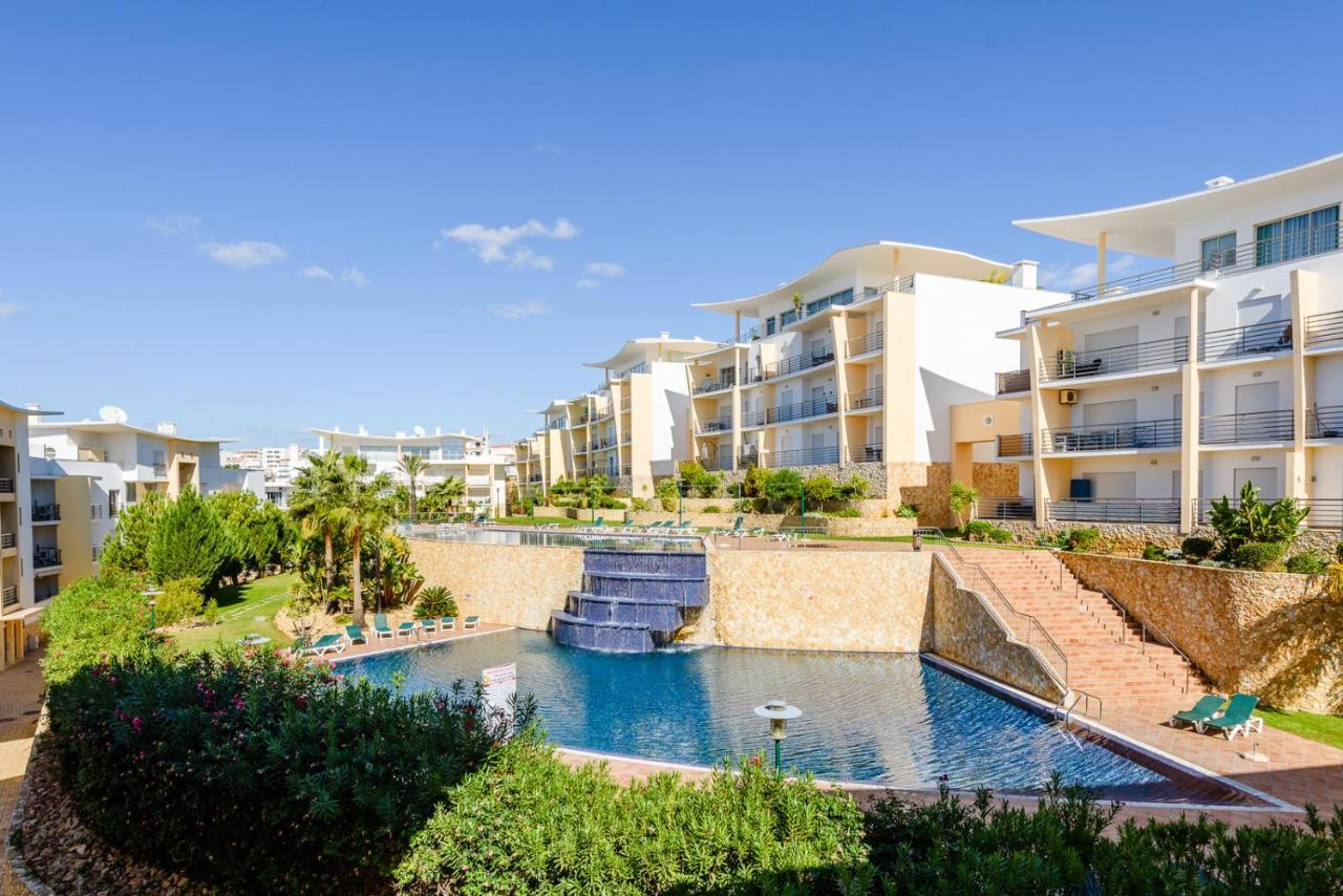 Bnb Homes Ocean View Apartment With Huge Sunny Terrace, 2 Swimming Pools & Tennis Court Albufeira Exteriér fotografie