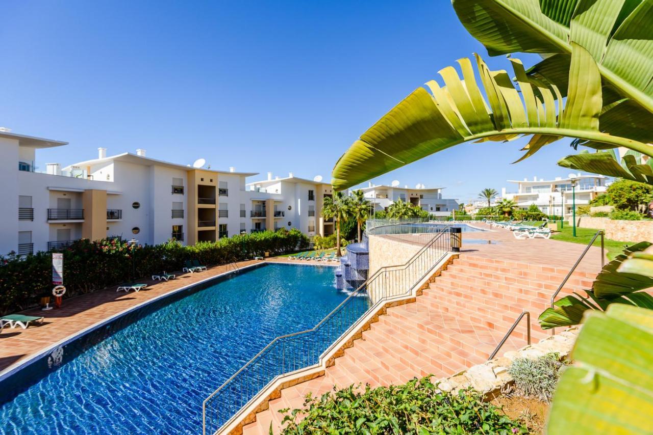 Bnb Homes Ocean View Apartment With Huge Sunny Terrace, 2 Swimming Pools & Tennis Court Albufeira Exteriér fotografie