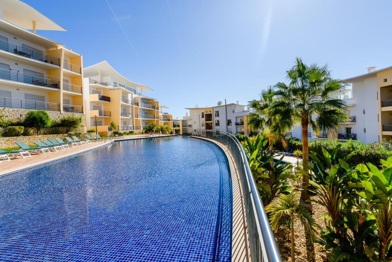 Bnb Homes Ocean View Apartment With Huge Sunny Terrace, 2 Swimming Pools & Tennis Court Albufeira Exteriér fotografie